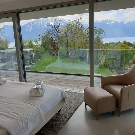Number 3 * Montreux